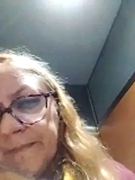 JennyInVegas Adlı Modelin Canlı XXX Sohbeti