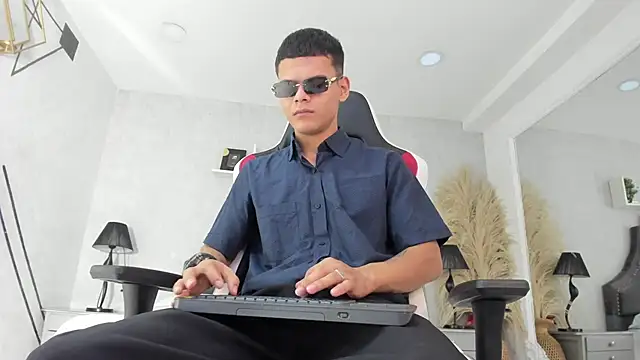 Chat XXX Live DylanRoyce_