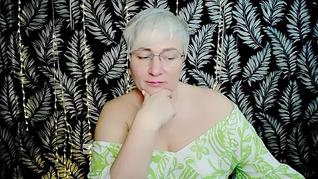 Chat +18 de Olivia_playful ao vivo