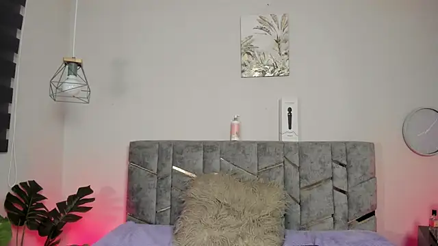 Chat +18 de Alice_Vixen ao vivo