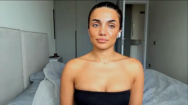 Chat +18 de MelindaReny ao vivo