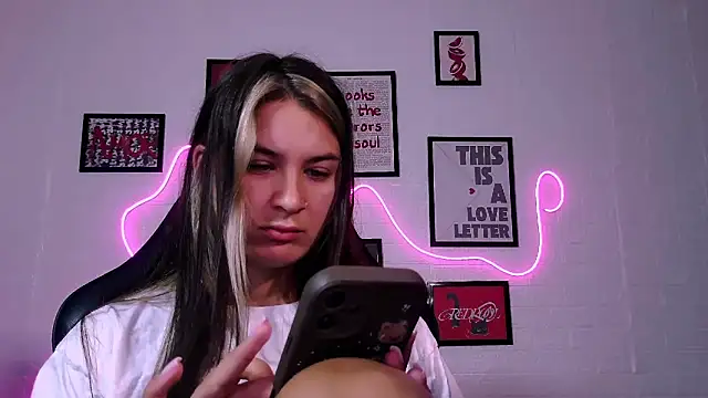 AlisaFrost 라이브 XXX 채팅