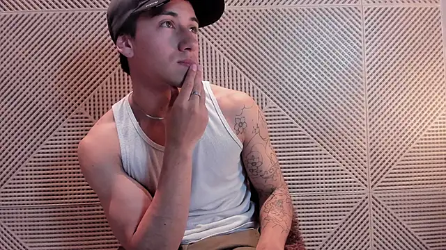 Chatroom XXX en direct de Andy_Joy_