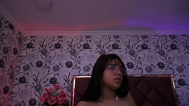 AnyaHeart 现场XXX聊天