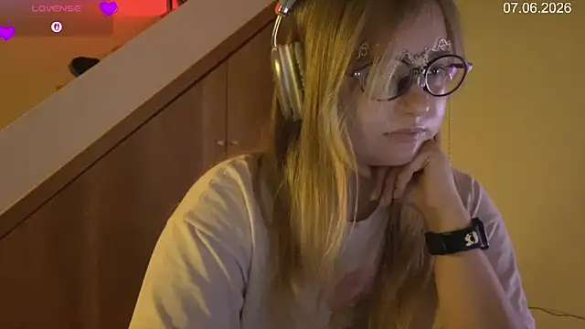 JacyWinslat 现场XXX聊天