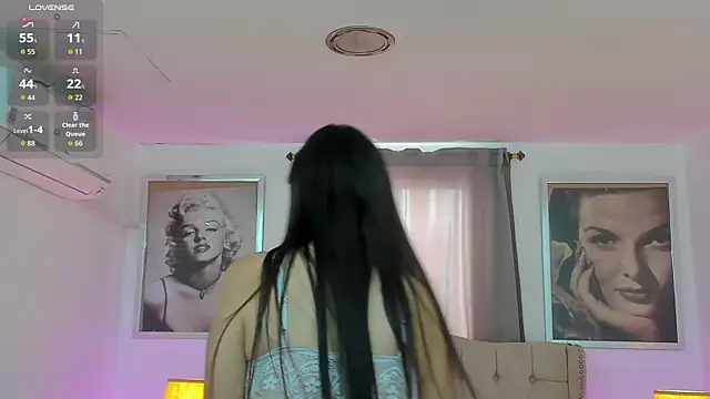 Chat XXX en directo de Beautyari_