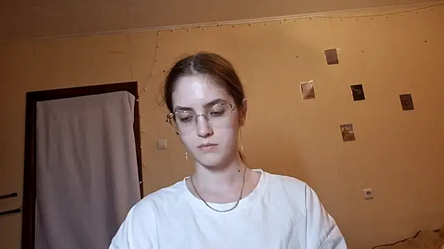 Chat XXX en directo de Katelemon