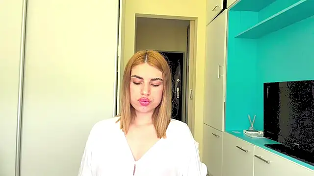CasseyParnes Adlı Modelin Canlı XXX Sohbeti