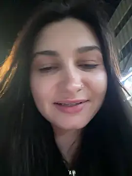 lunalovelee Adlı Modelin Canlı XXX Sohbeti