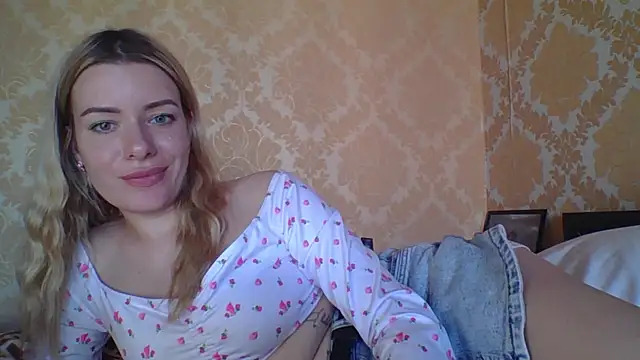 Chat +18 de Softy_Aura_ ao vivo
