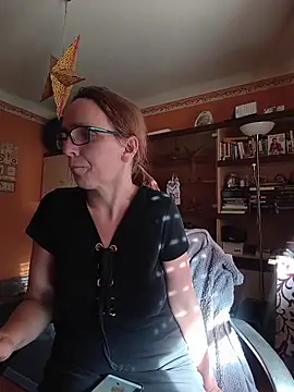 Chat +18 de Dettybitch40 ao vivo