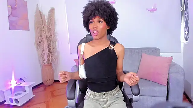 Chatroom XXX en direct de NaomiSaenz_