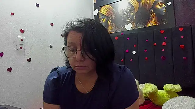 Evaaross_2345n Live XXX chat