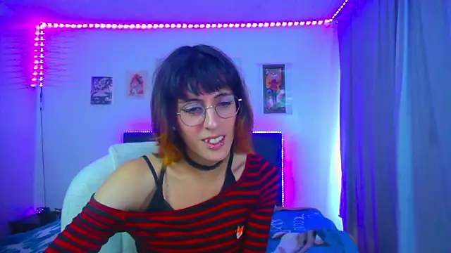 goth_minerva XXX чат на живо