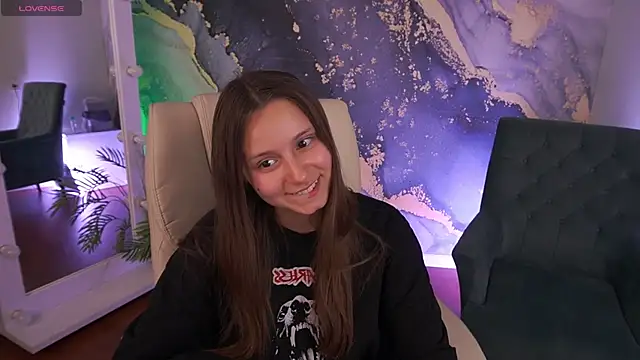 TinyNatalie's Live XXX Chat