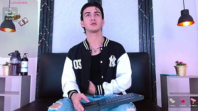 แชท XXX สดของ Feiccer_Castquer