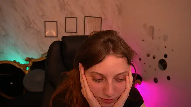 Онлайн чат XXX CuteeFoxy