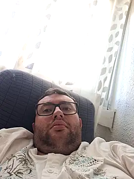 Javier_bear élő XXX-chatje