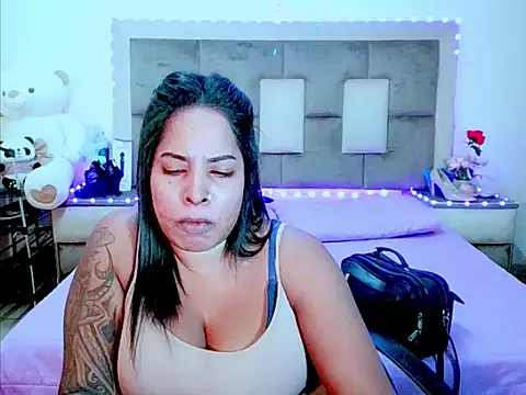 indiantopaz694u 라이브 XXX 채팅