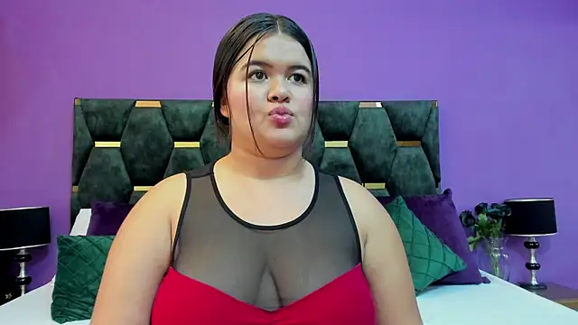 MaluJensen Adlı Modelin Canlı XXX Sohbeti