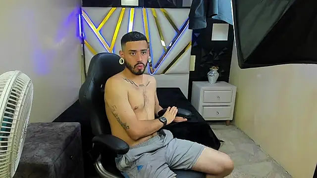 BrunoCarzon's Live XXX Chat