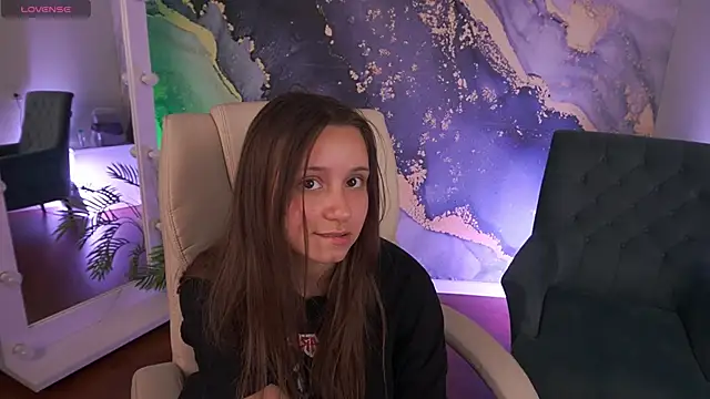 TinyNatalie's Live XXX Chat