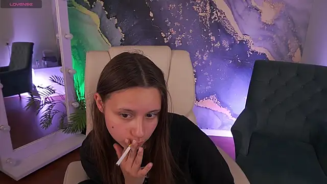 TinyNatalie élő XXX-chatje