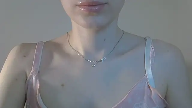 ViraVrema's Live XXX Chat