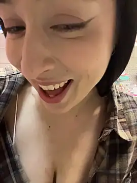 Holly_Play XXX чат на живо