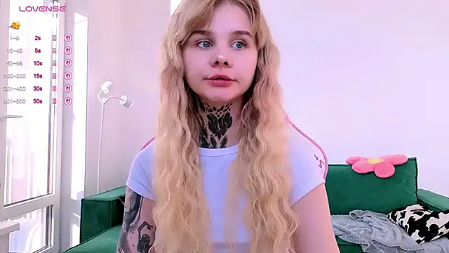 Britney_Lynch élő XXX-chatje