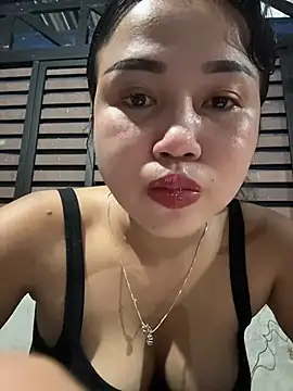 Chatroom XXX en direct de Bella_nasty69