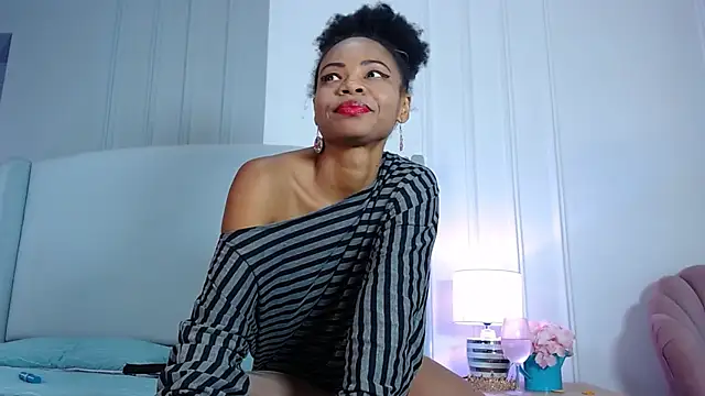Chat XXX en directo de ChantalGarner