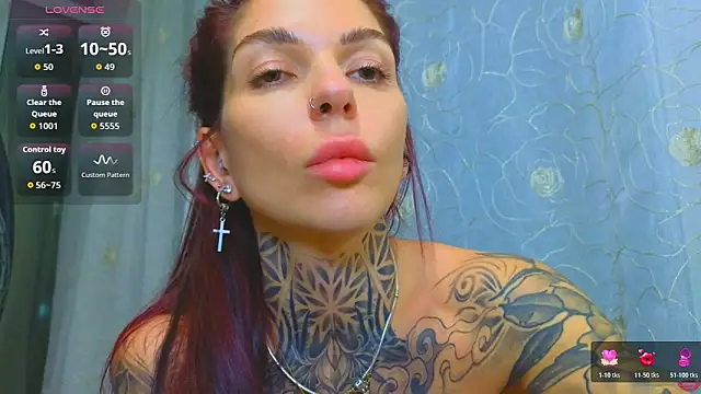 Czat XXX na żywo – tattooedBabyy
