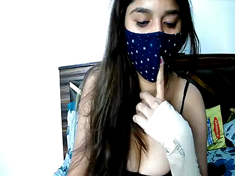 Gloie4u Chat XXX live