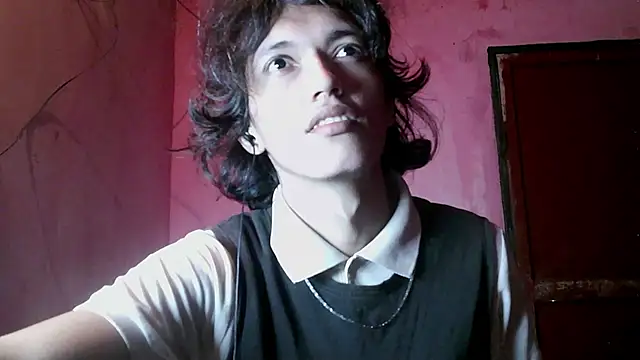 cherryuwu's Live XXX Chat