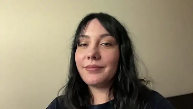 XXX chat uživo modela SacredFret