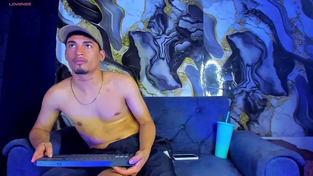 Ares_DAMM Live XXX-chat