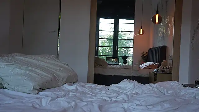 ibiddi Adlı Modelin Canlı XXX Sohbeti
