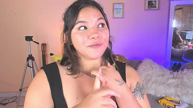 naomy_ruiz_ Chat XXX in diretta