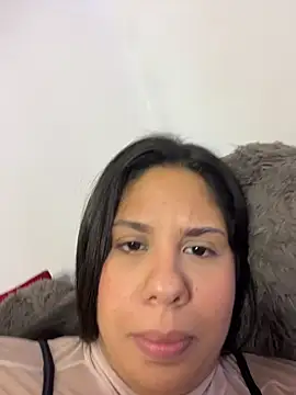 Chat +18 de downsonMia ao vivo