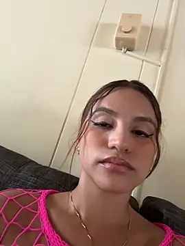 Chat +18 de ViankaRose ao vivo