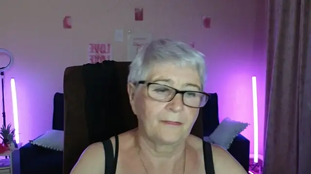 Czat XXX na żywo – Sandra_Snowflake