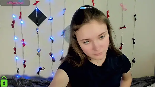 Elina_X Adlı Modelin Canlı XXX Sohbeti