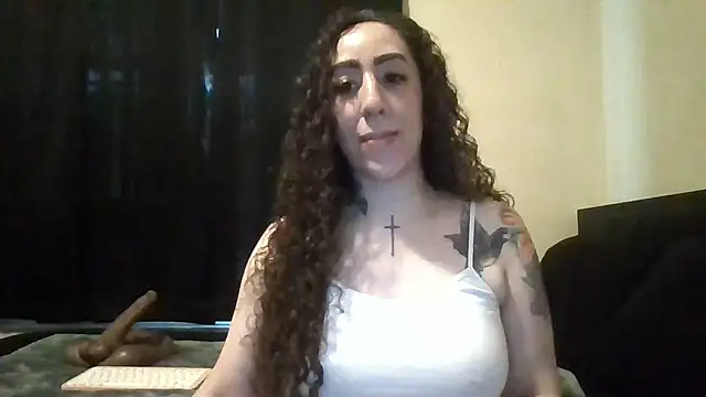 Chat +18 de hintofhoneyy ao vivo