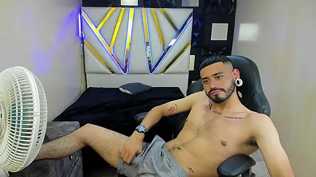 BrunoCarzon's Live XXX Chat