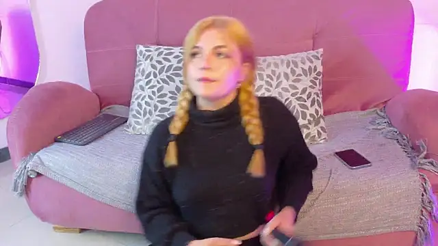Juanita_owens live XXX chat