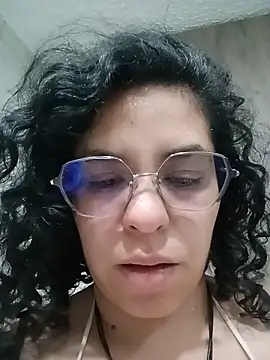 Chat XXX en directo de Anne_purple