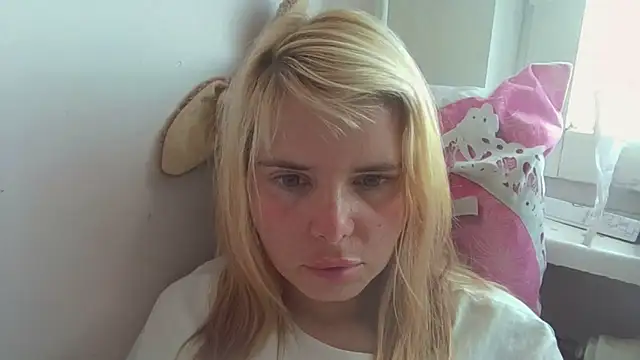 HornyElena 现场XXX聊天