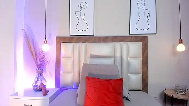 Онлайн чат XXX Emilywatsonn
