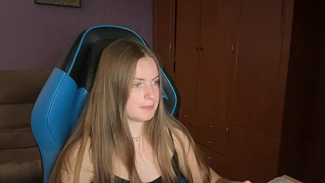 SilkSinner_ Chat XXX live
